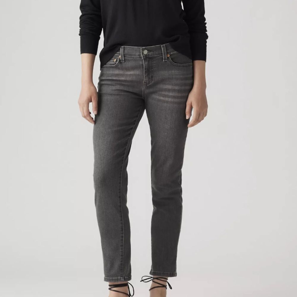 Levi’s Boyfriend Jeans Dark Grey Women’s 28